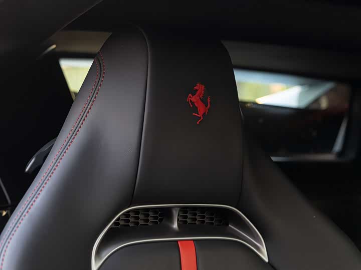 Фото 20 - Ferrari SF90