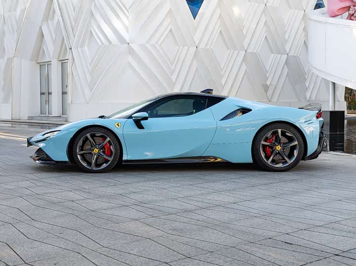 Фото 7 - Ferrari SF90