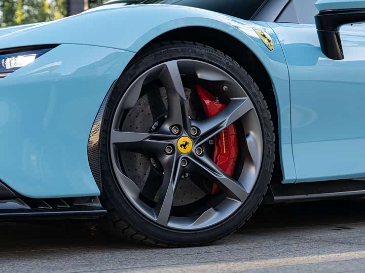 Фото 8 - Ferrari SF90