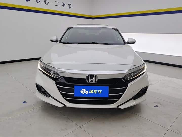 Фото 2 - Honda Accord