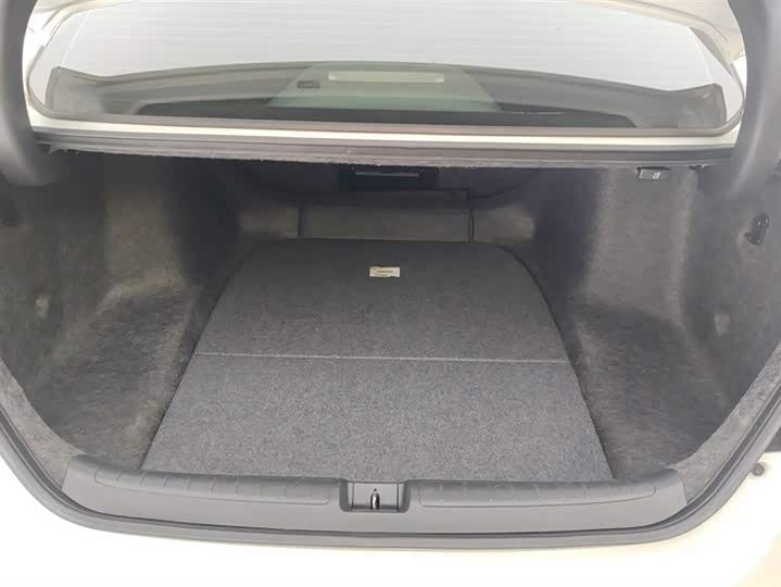 Фото 4 - Honda Accord