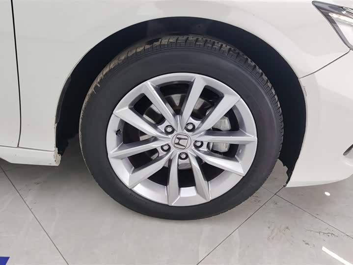 Фото 6 - Honda Accord