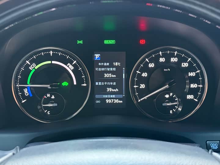 Фото 11 - Toyota Vellfire