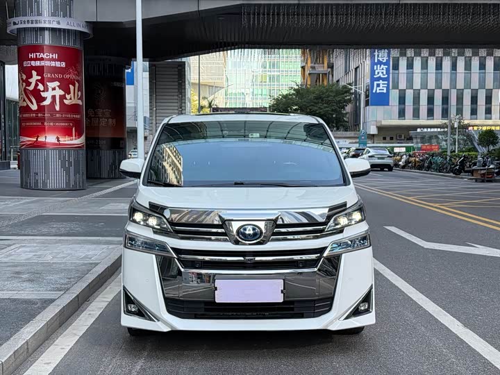 Фото 2 - Toyota Vellfire