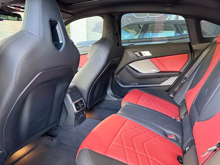 Фото 10 - BMW 2 Series