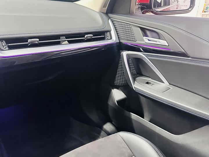 Фото 12 - BMW X1