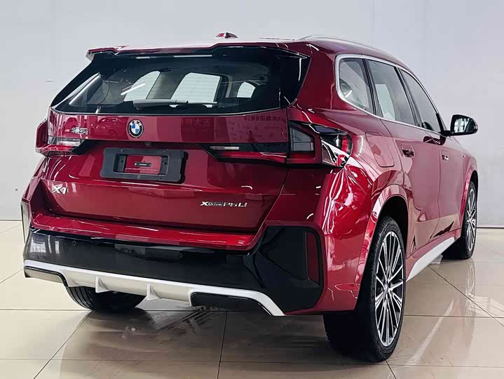 Фото 6 - BMW X1