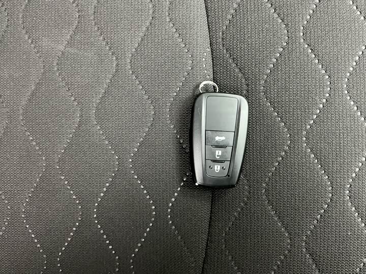 Фото 20 - Toyota Corolla