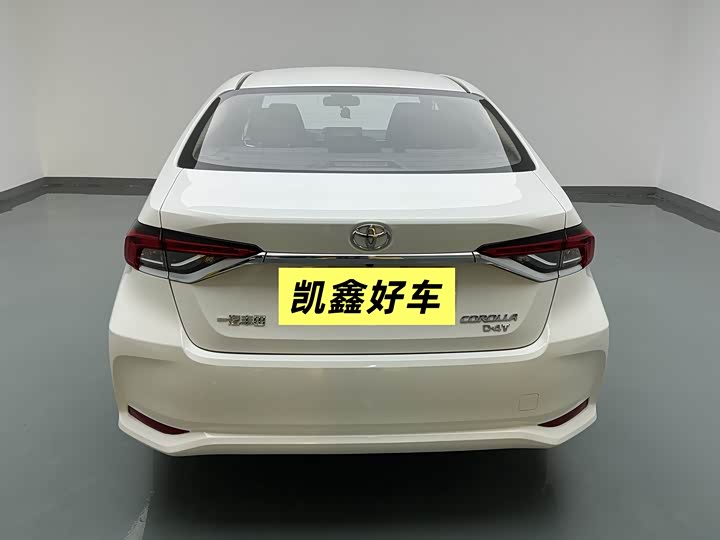 Фото 5 - Toyota Corolla