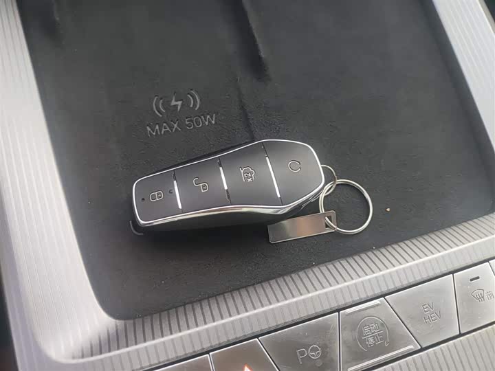 Фото 9 - BYD Han L