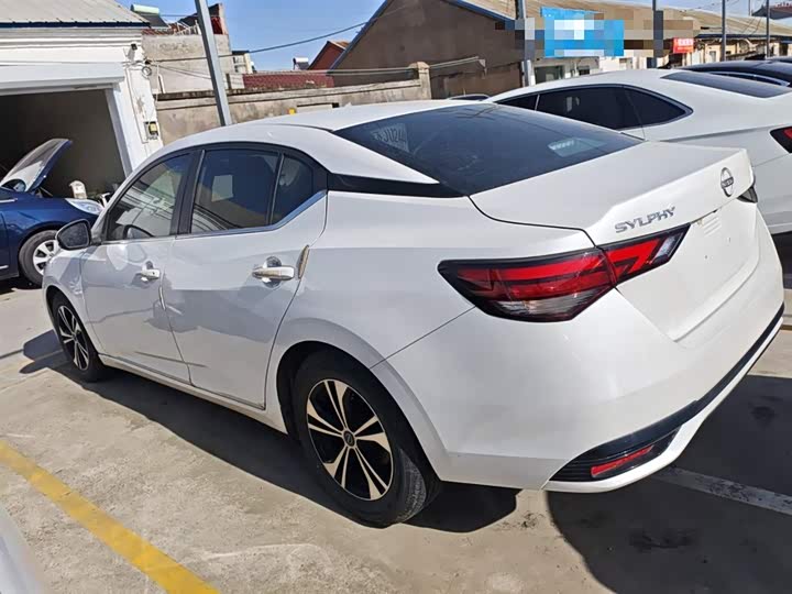 Фото 5 - Nissan Sylphy