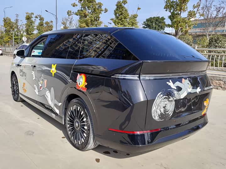 Фото 7 - XPeng X9