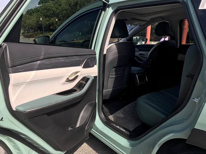 Фото 8 - Jetour Shanhai L9