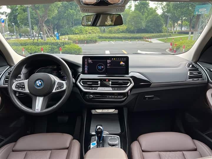 Фото 5 - BMW iX3