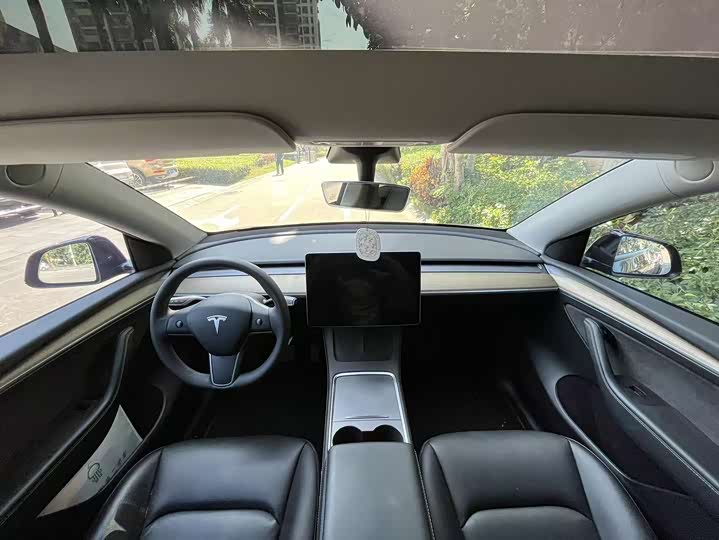 Фото 4 - Tesla Model Y