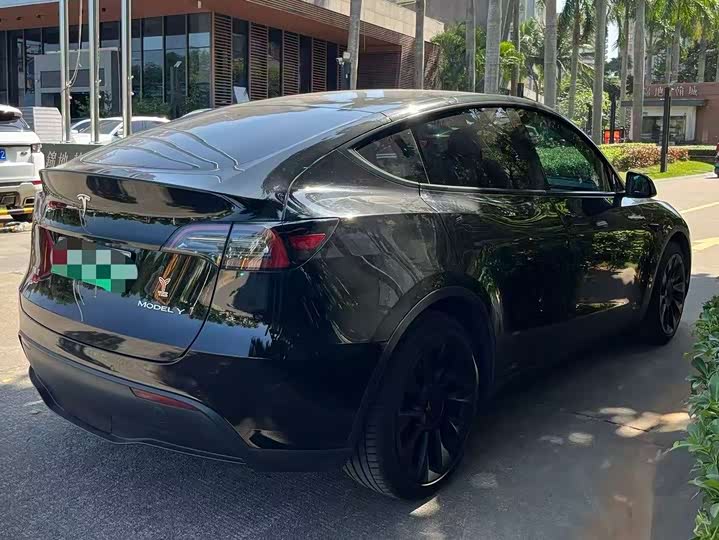 Фото 7 - Tesla Model Y