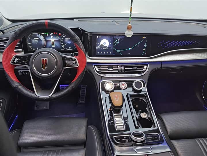 Фото 12 - Hongqi H9