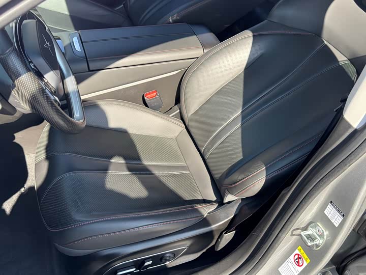 Фото 10 - XPeng P7