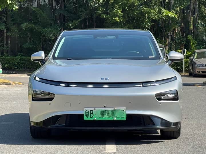 Фото 2 - XPeng P7