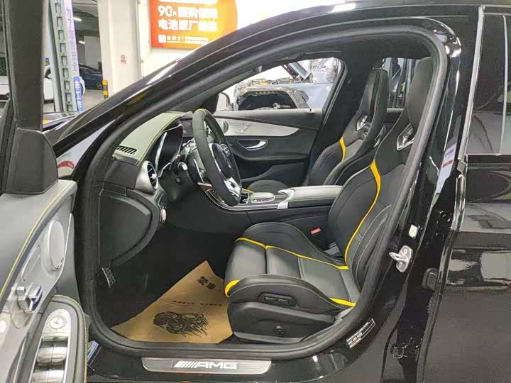 Фото 2 - Mercedes-Benz C-Class AMG