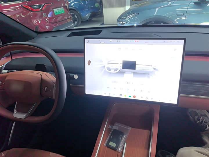 Фото 10 - Nio Onvo L60