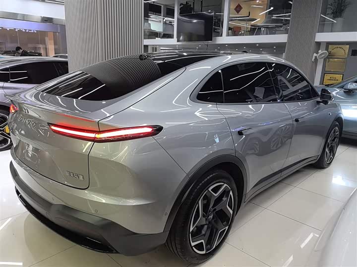 Фото 7 - Nio Onvo L60