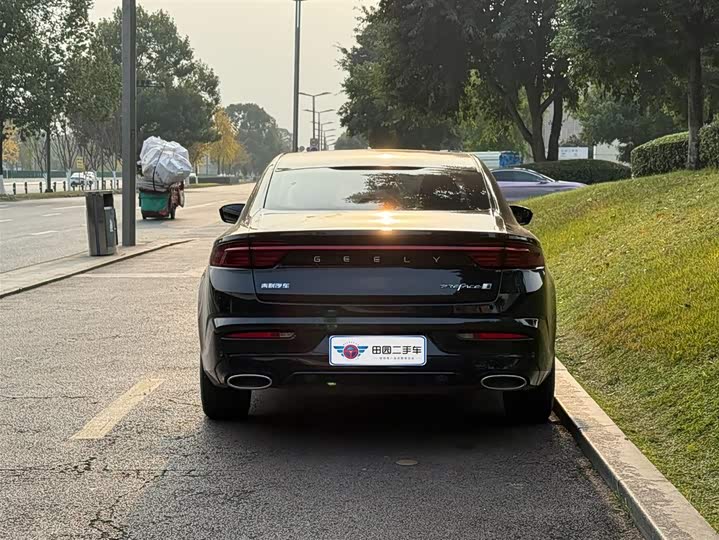 Фото 5 - Geely Preface