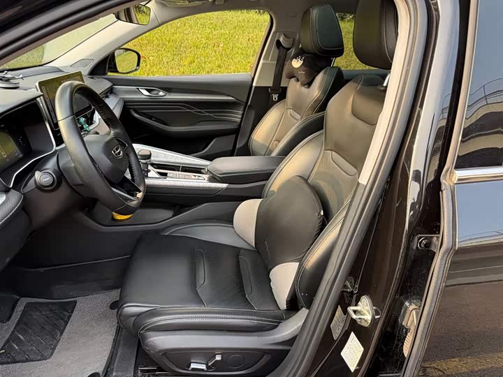 Фото 8 - Geely Preface