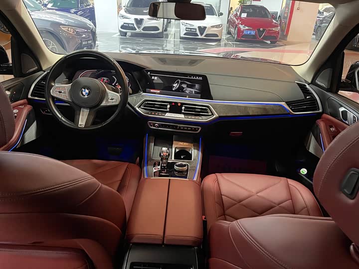 Фото 15 - BMW X5