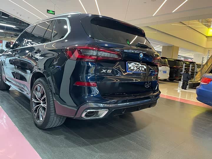 Фото 21 - BMW X5