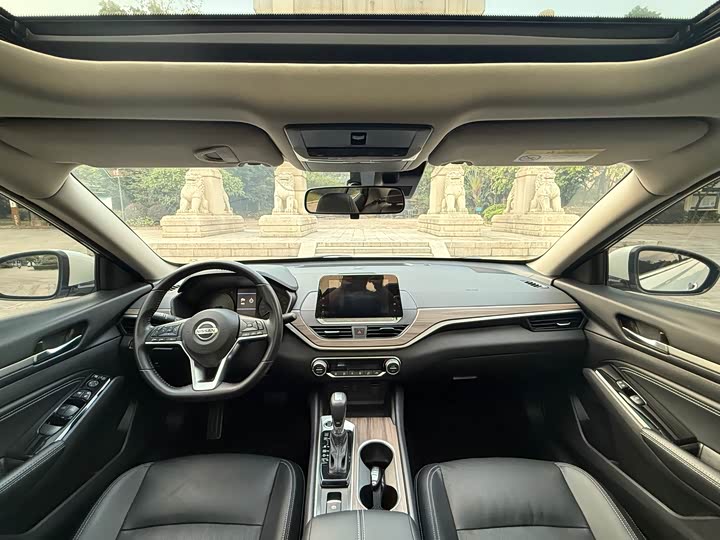 Фото 13 - Nissan Teana