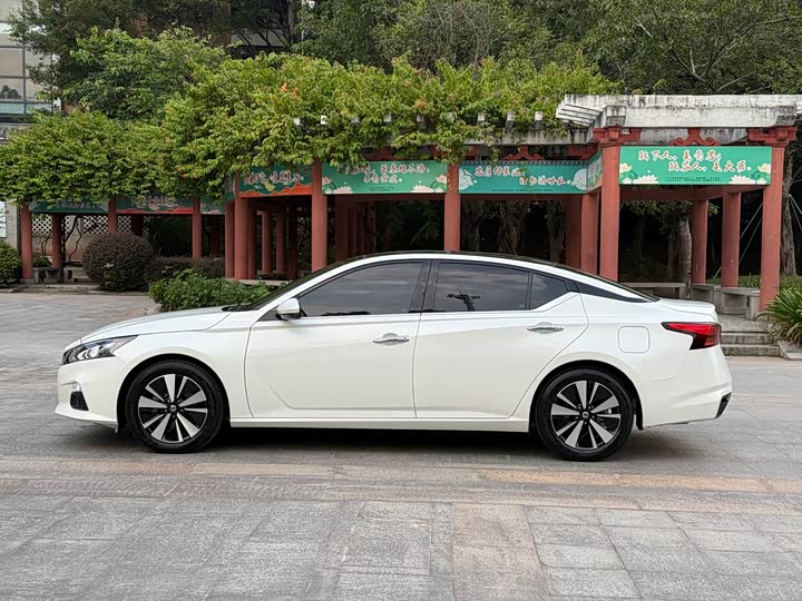 Фото 5 - Nissan Teana