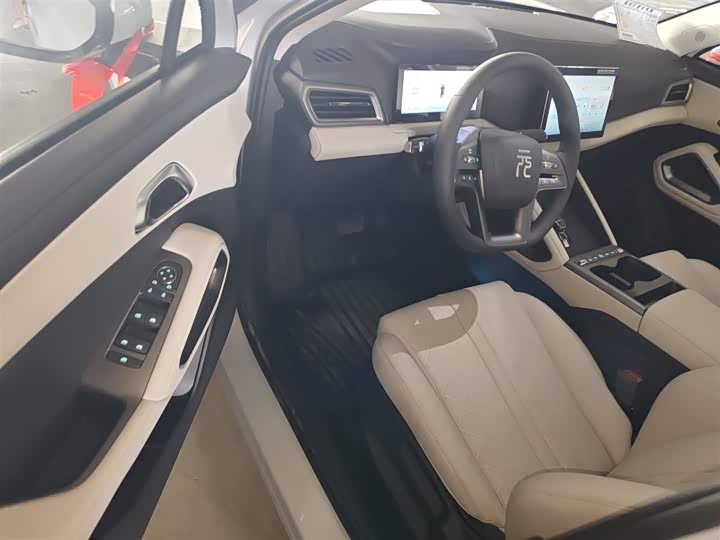 Фото 16 - BYD Yuan Up