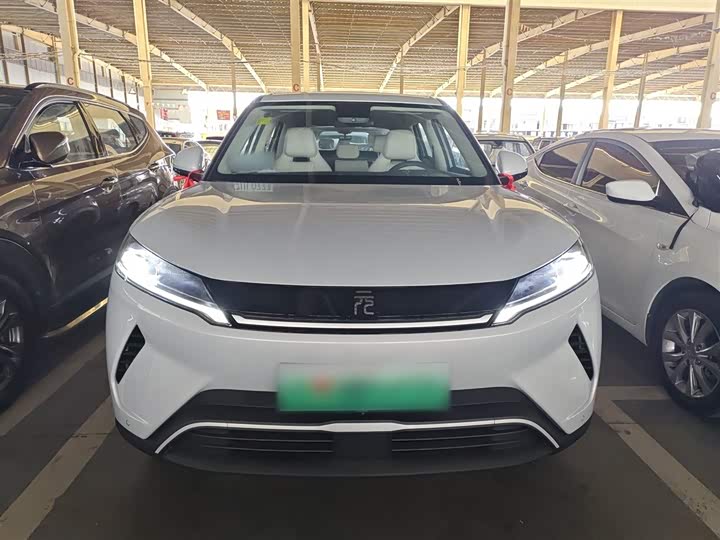 Фото 3 - BYD Yuan Up