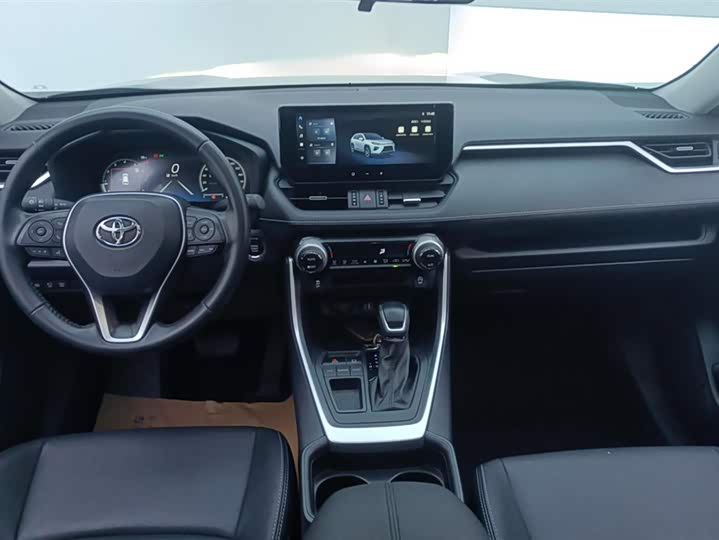 Фото 12 - Toyota Wildlander