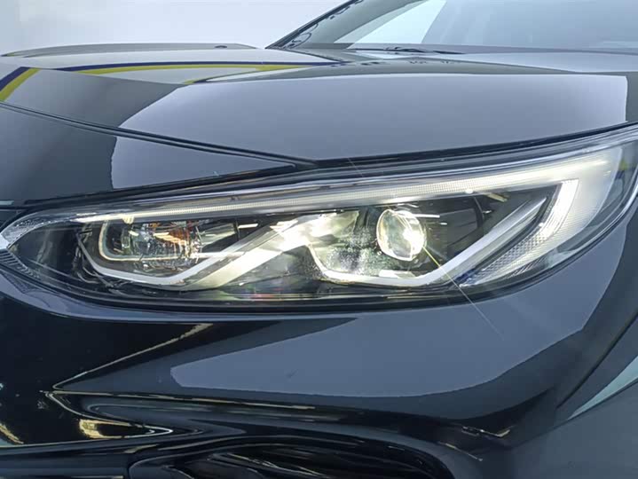 Фото 5 - Toyota Wildlander