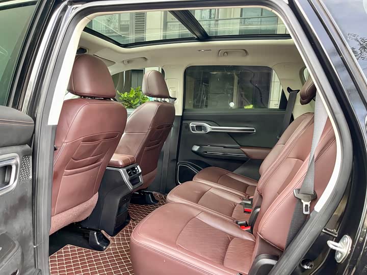 Фото 5 - Geely Okavango