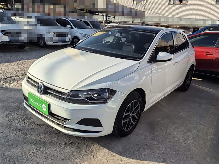 Фото 2 - Volkswagen Polo