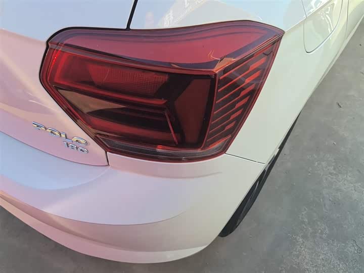 Фото 8 - Volkswagen Polo