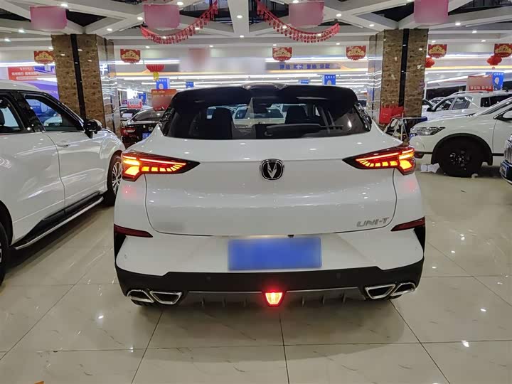 Фото 6 - Changan UNI-T