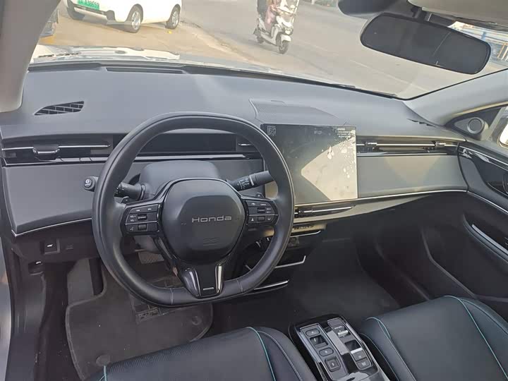 Фото 10 - Honda e:NP2