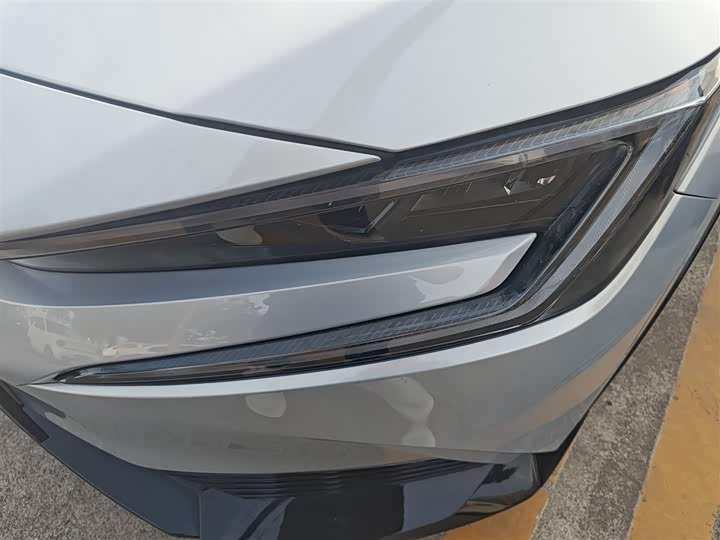 Фото 24 - Honda e:NP2