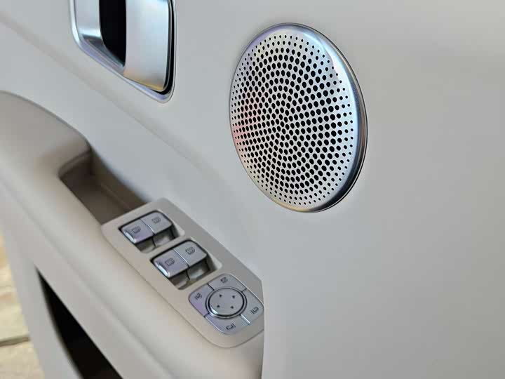 Фото 6 - LiXiang L6