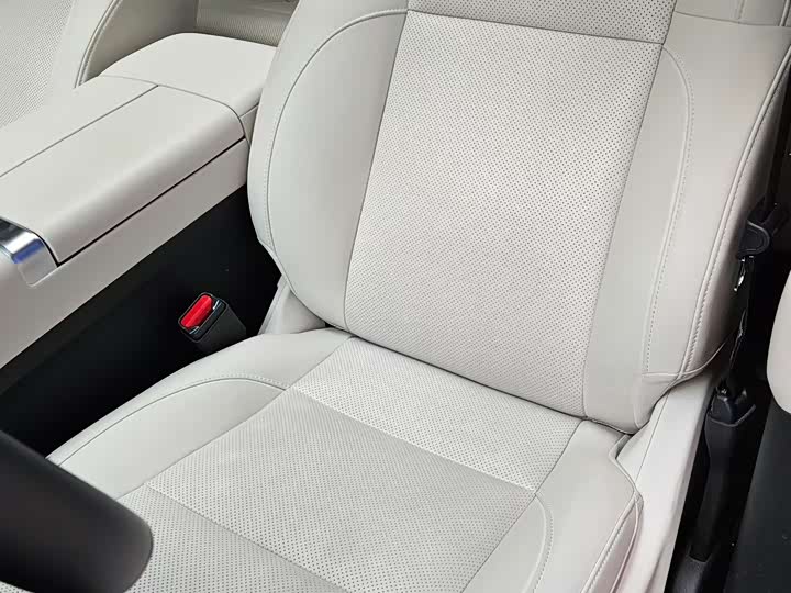 Фото 8 - LiXiang L6