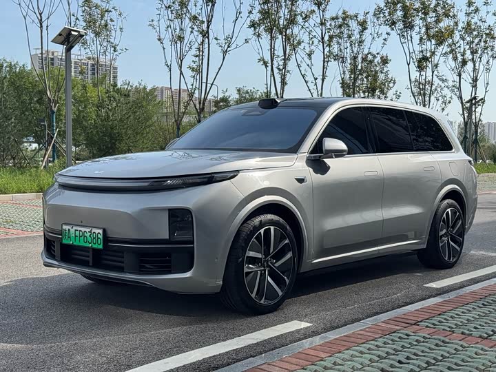 Фото 1 - LiXiang L9