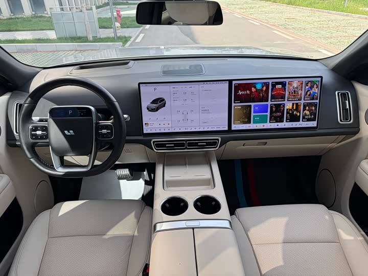 Фото 12 - LiXiang L9