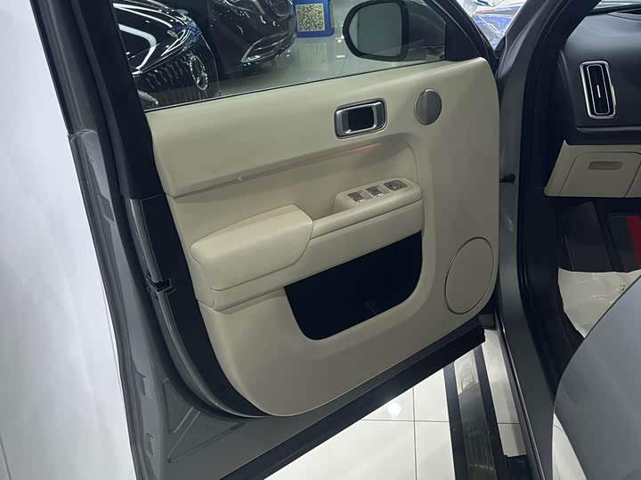 Фото 15 - LiXiang L9