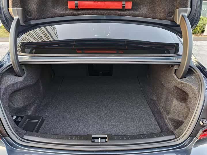 Фото 18 - Volvo S60