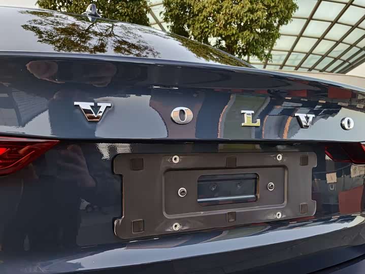 Фото 21 - Volvo S60