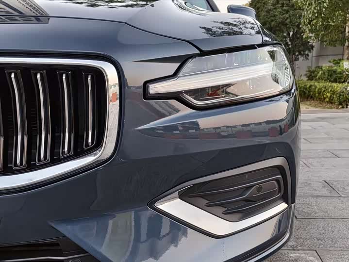 Фото 23 - Volvo S60